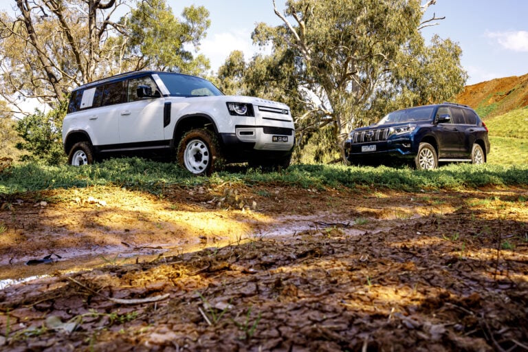 Defender vs Prado