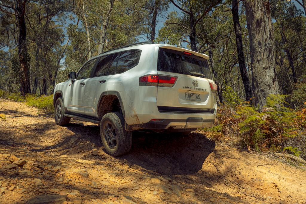 2022 Toyota LandCruiser 300 Series suspension