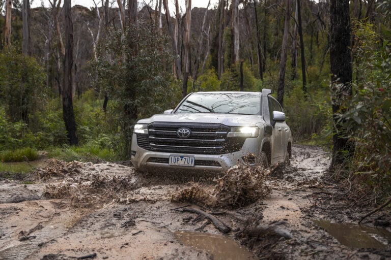 Toyota LandCruiser 300