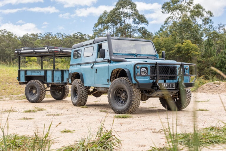 Land Rover Defender Perentie custom 4x4