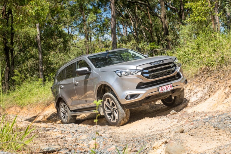 2022 Isuzu MU-X LS-T Mercury Silver Metallic Australia MWilliams
