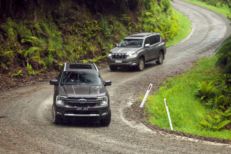 Ford Everest Platinum vs Toyota Prado Kakadu