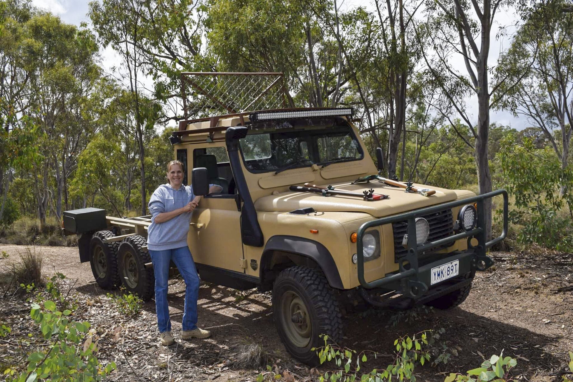 Land Rover Perinte Ex-military Land Rover 110 Perentie 6x6