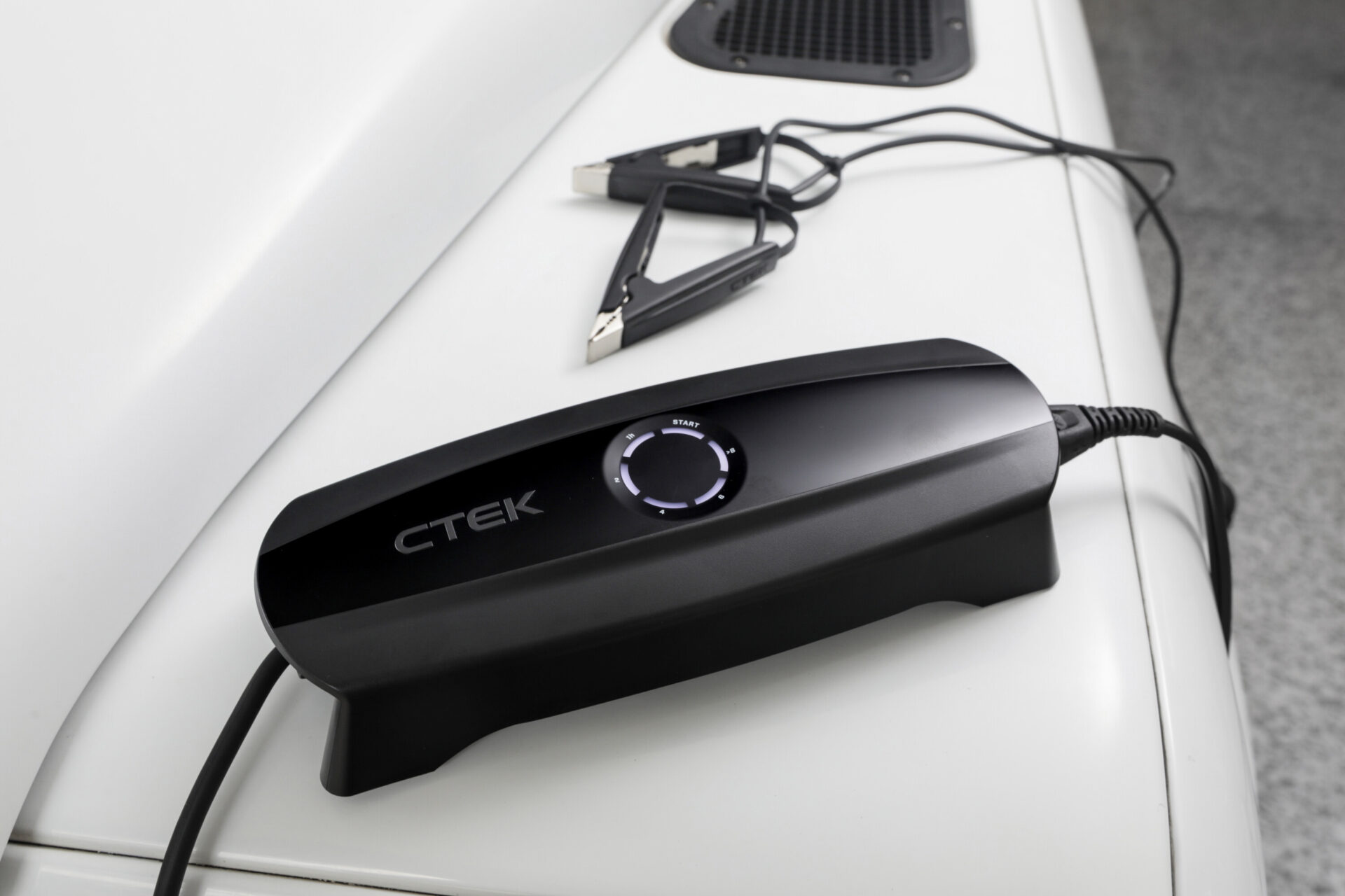 CTEK CS ONE battery charger tested
