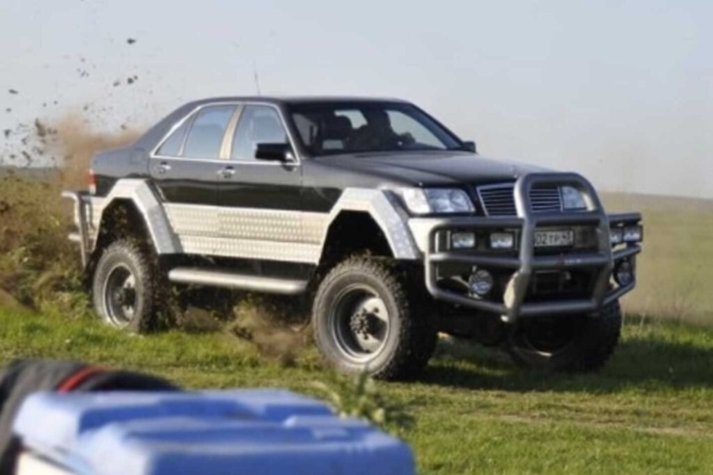 Custom 4x4 Mercedes-Benz W140-66 S-Class video