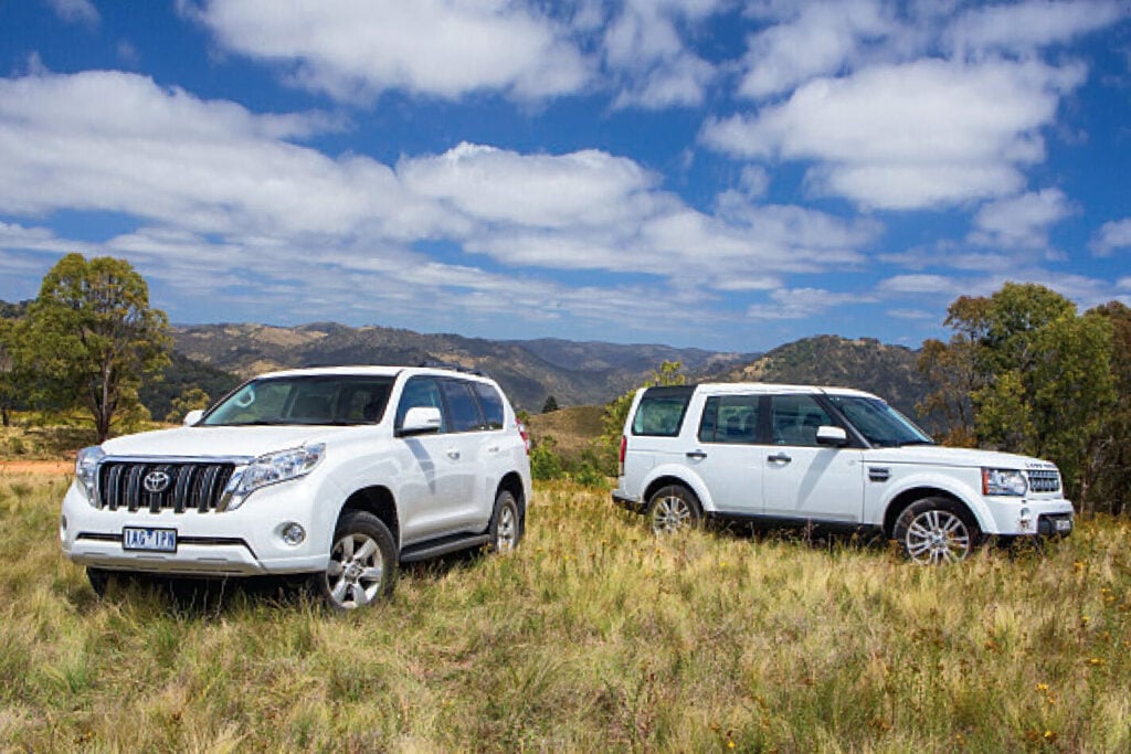 Toyota Prado GXL vs Land Rover Discovery 4 main
