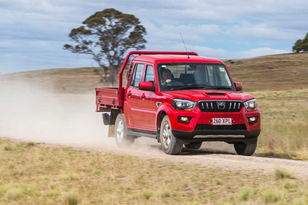 2018 Mahindra Pik Up dual cab video review