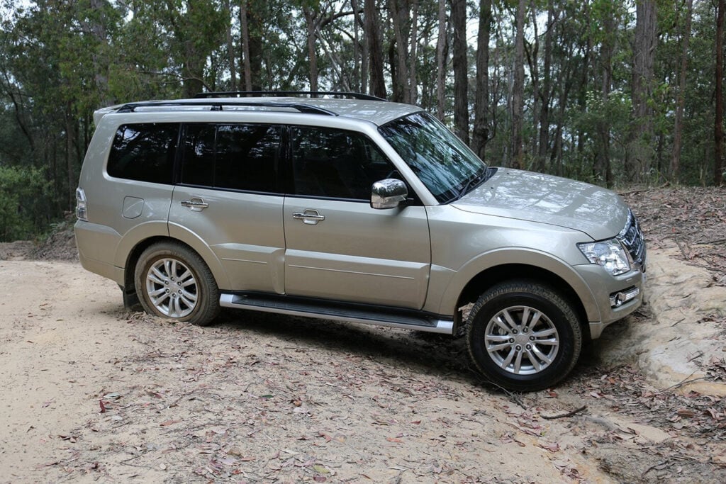 Mitsubishi Pajero GLX review