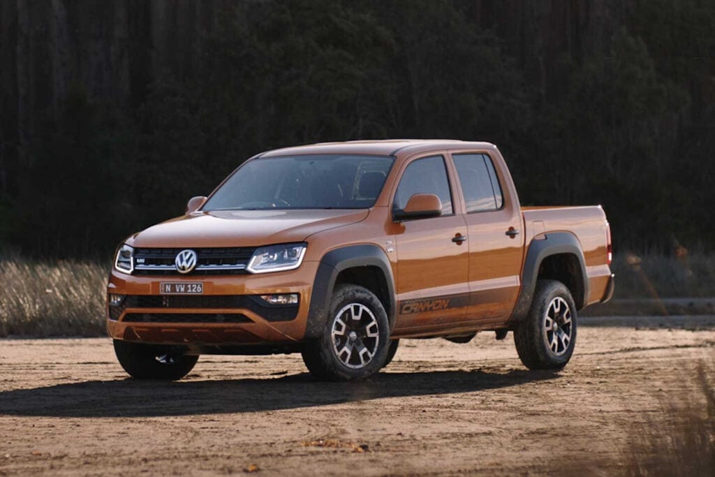 Volkswagen Amarok V6 Canyon and Highline Black confirmed