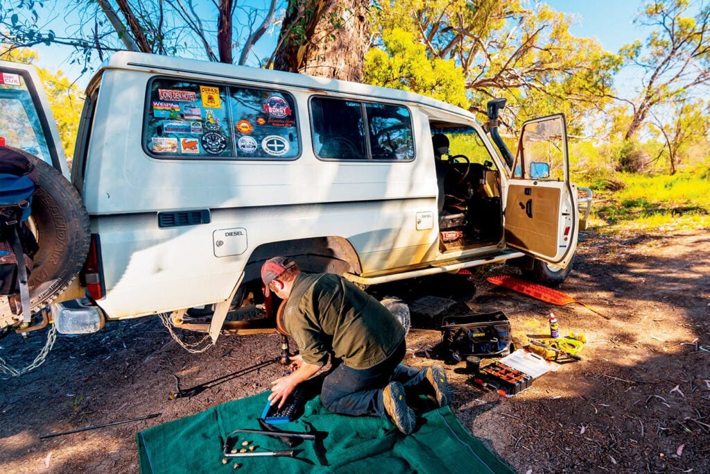 Dealing with a vehicle breakdown in the outback