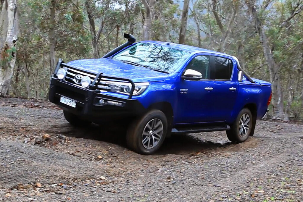 2016 Toyota Hilux SR5 joins the 4x4 shed