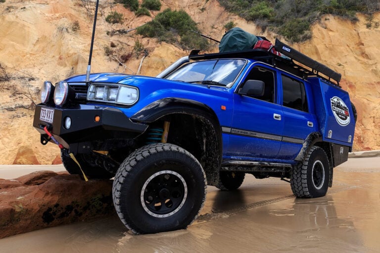 Custom 4x4: Toyota 80 Series Land Cruiser Dual Cab