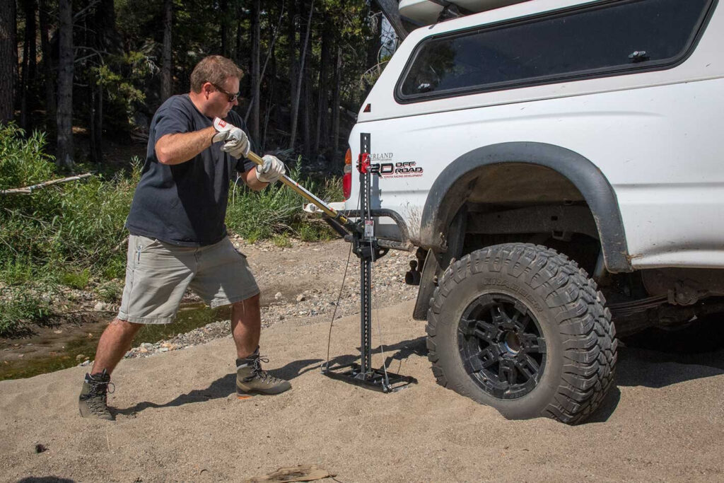 All-terrain jacks comparison test 4x4 product test