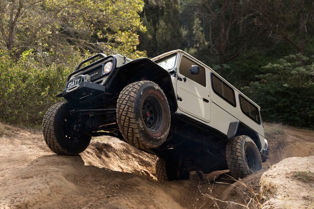 Toyota FJ45 Troop Carrier Custom 4x4