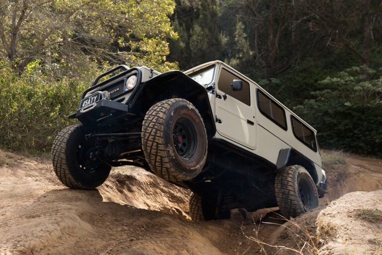 Toyota FJ45 Troop Carrier Custom 4x4