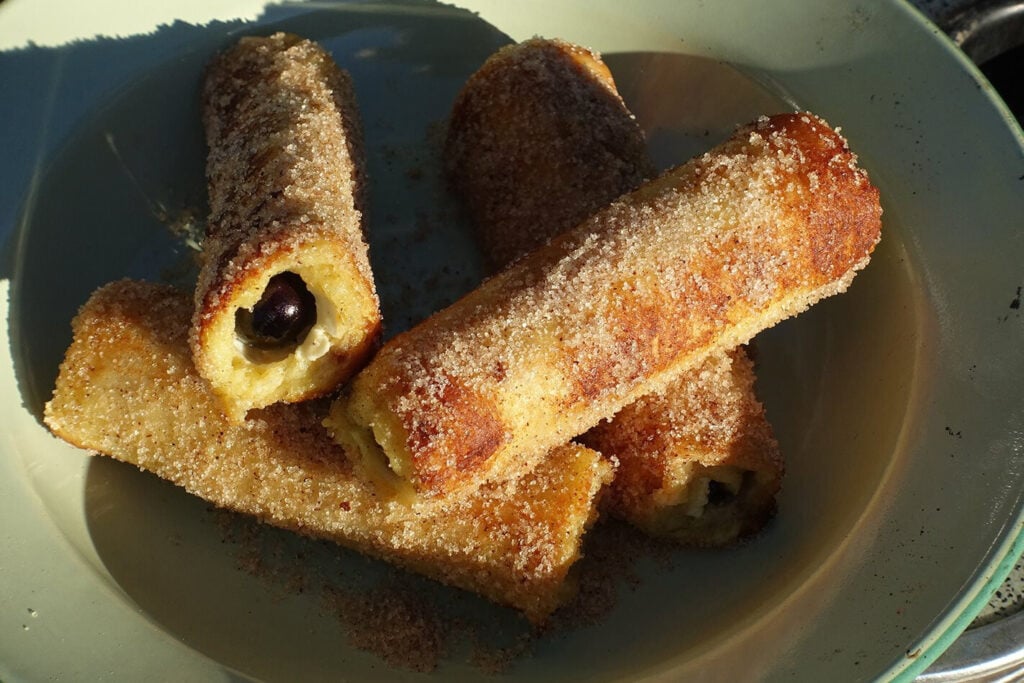 Cream cheese and blueberry rollups recipe