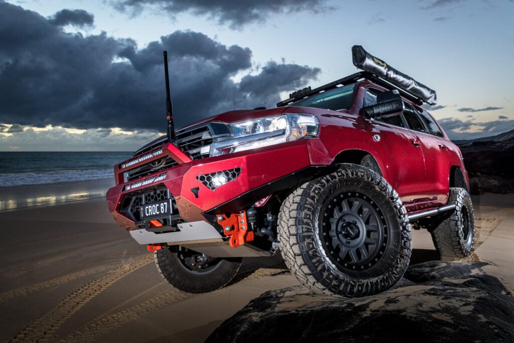 Custom 2020 Toyota LC200 GXL