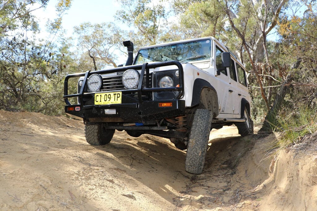 Land Rover Defender 300TDI offroading