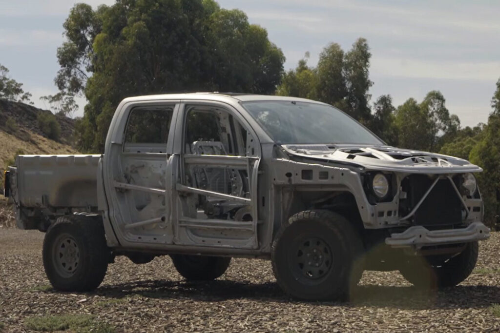 Naked Ute gets dirty