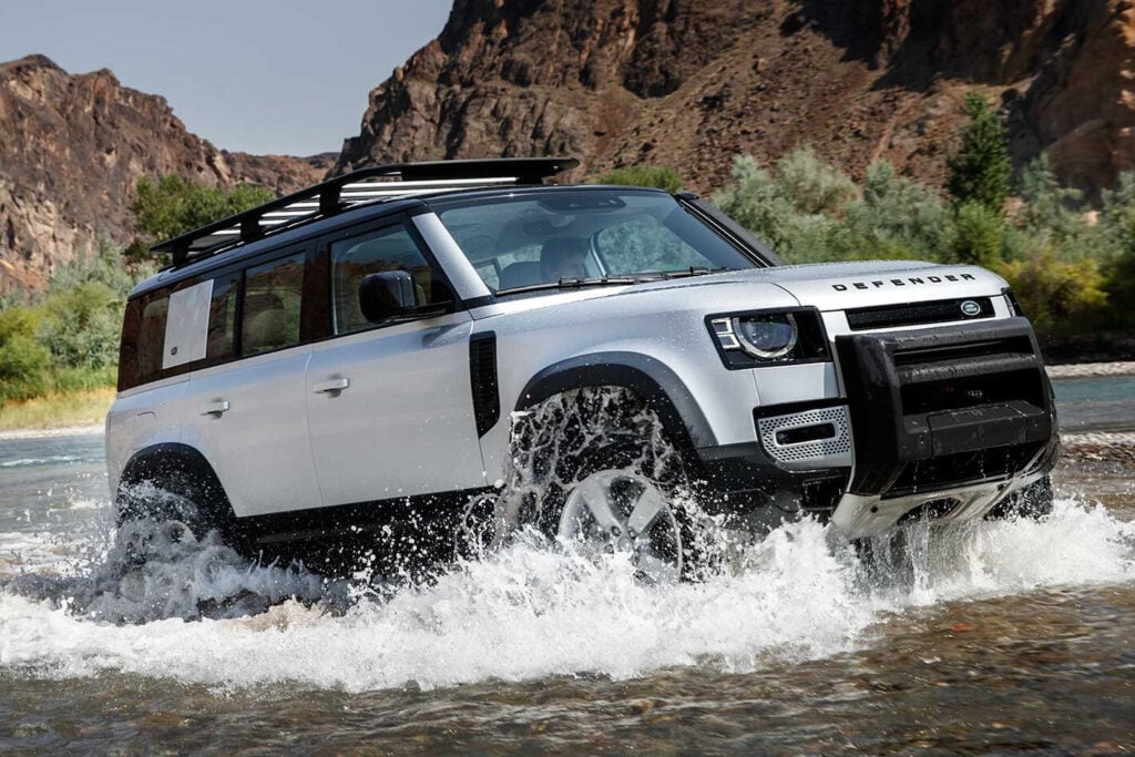 2020 Land Rover Defender examined closer look