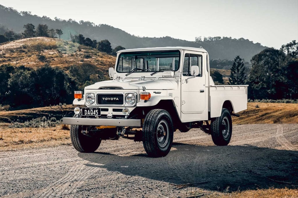 Restored custom 1984 Toyota LandCruiser FJ45 review