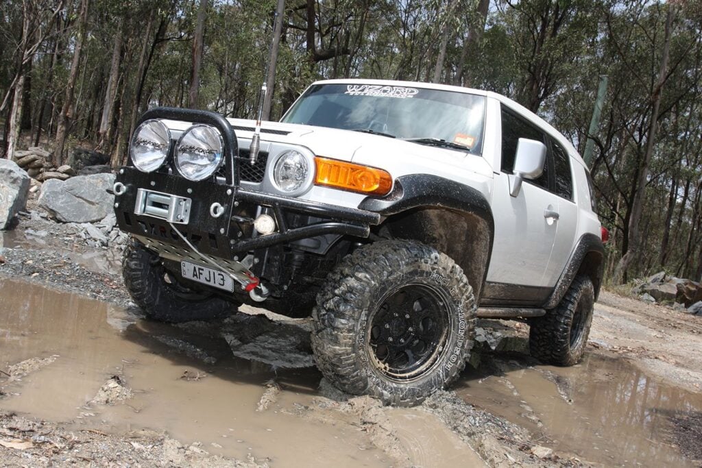 custom 4x4 toyota fj cruiser review