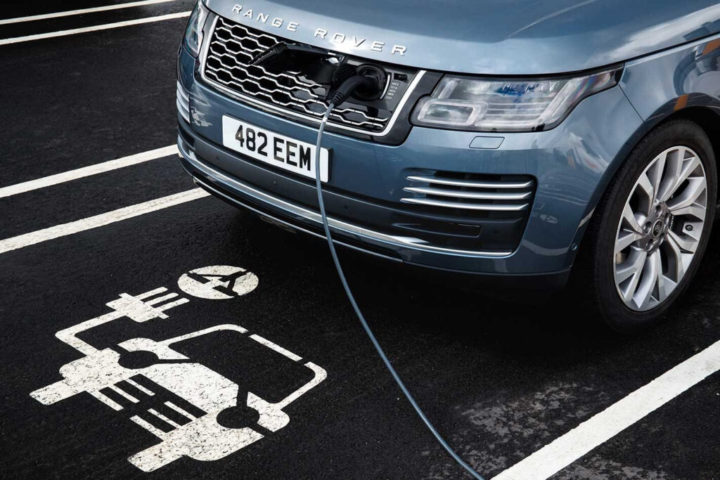 Plug-in hybrids best of past and future