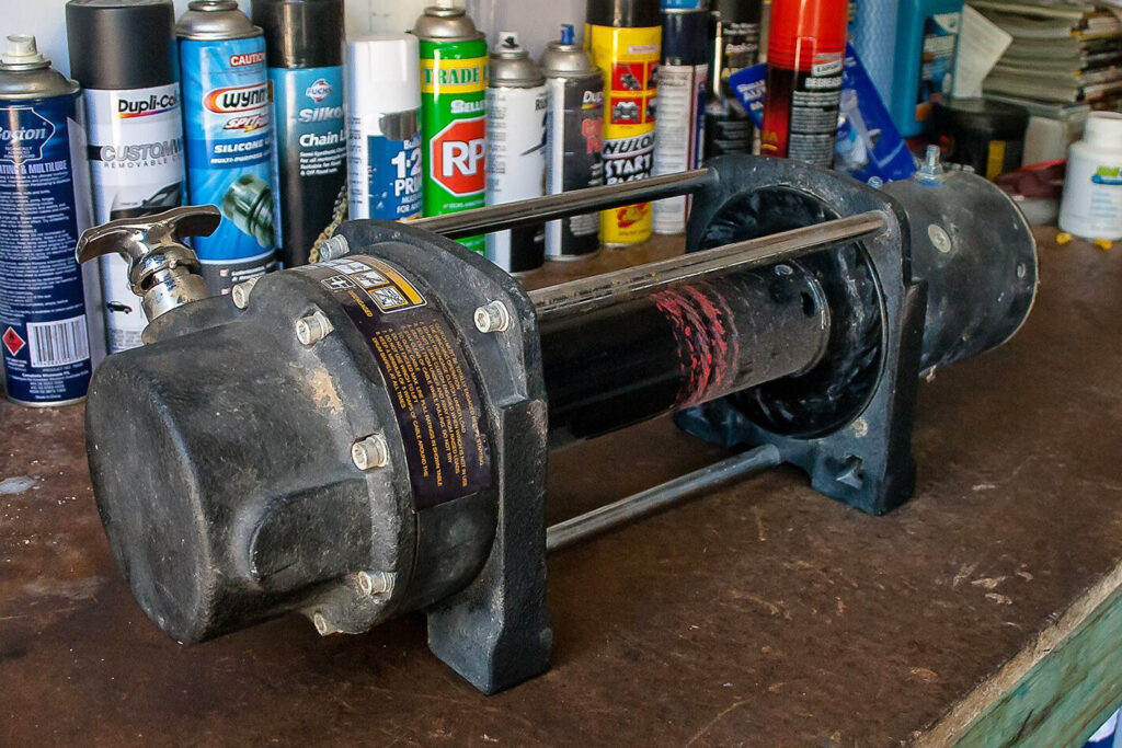 How to service a 4x4 winch