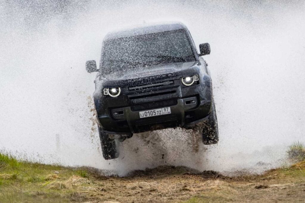 Land Rover Defender 110 James Bond film