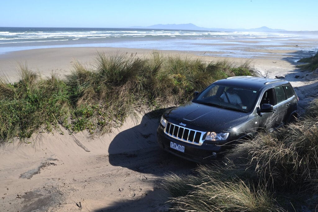 Western Tasmania Jeep Grand Cherokee offroad