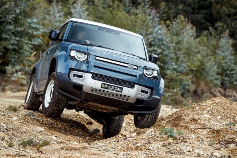 2021 Land Rover Defender 110 D250 S