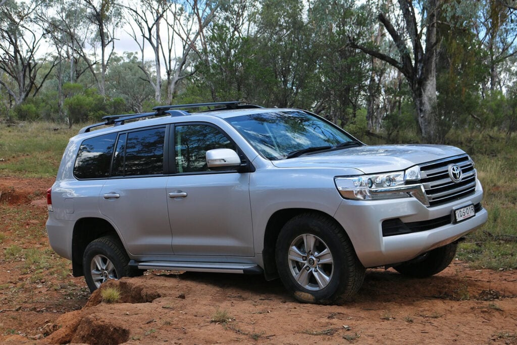 Land Cruiser 200 Series Review