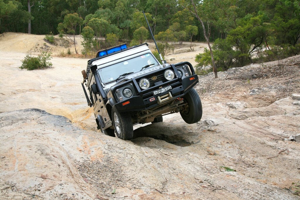 Land Rover Defender custom camper offorading