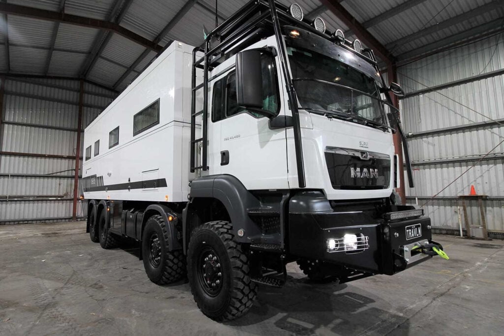SLRV Commander 8x8 Narva