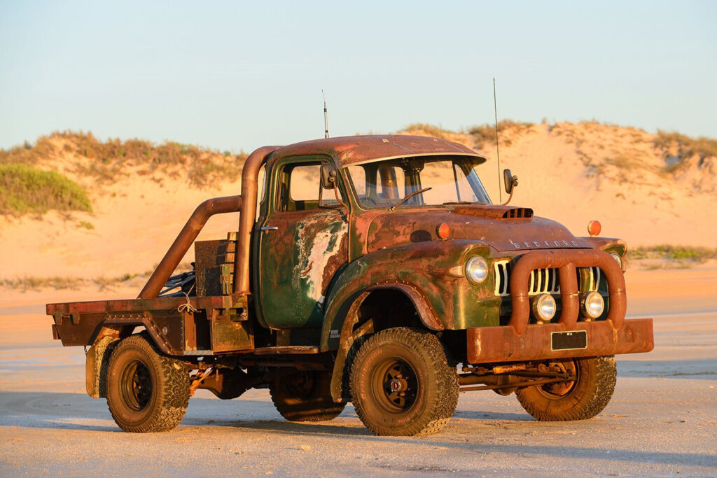 Custom 1968 J Series Bedford main