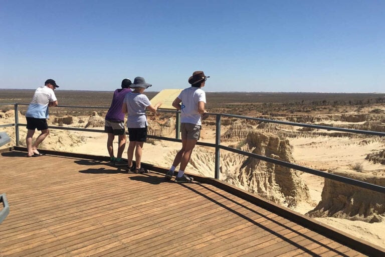 Mungo National Park travel guide