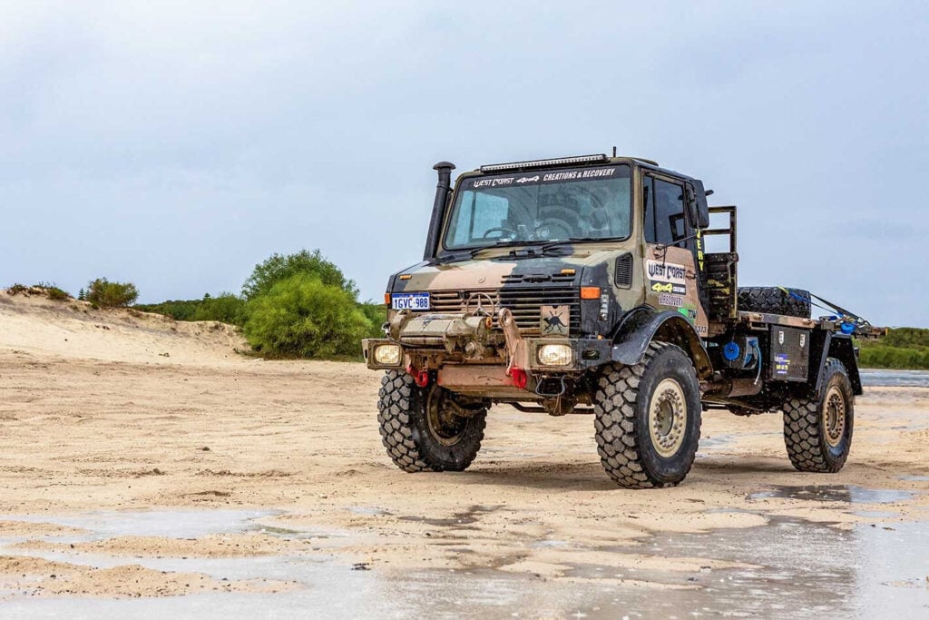 1986 U1700 Unimog recovery rig