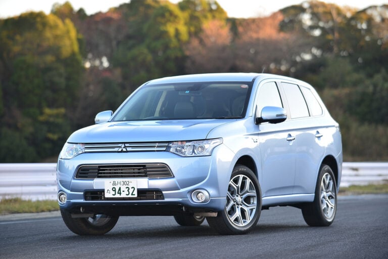 Mitsubishi Outlander PHEV review