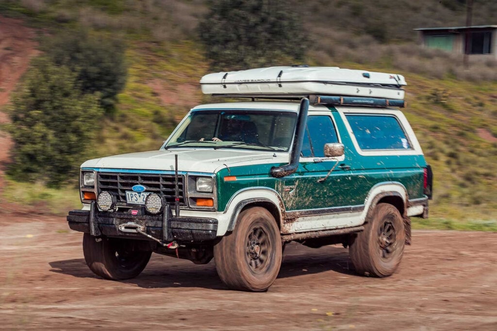 V8-powered Ford Bronco XLT build