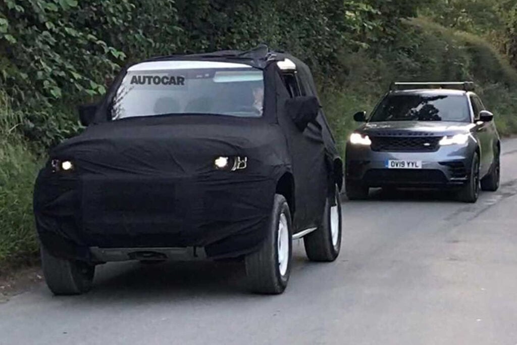 Entry-spec 2020 Land Rover Defender spied