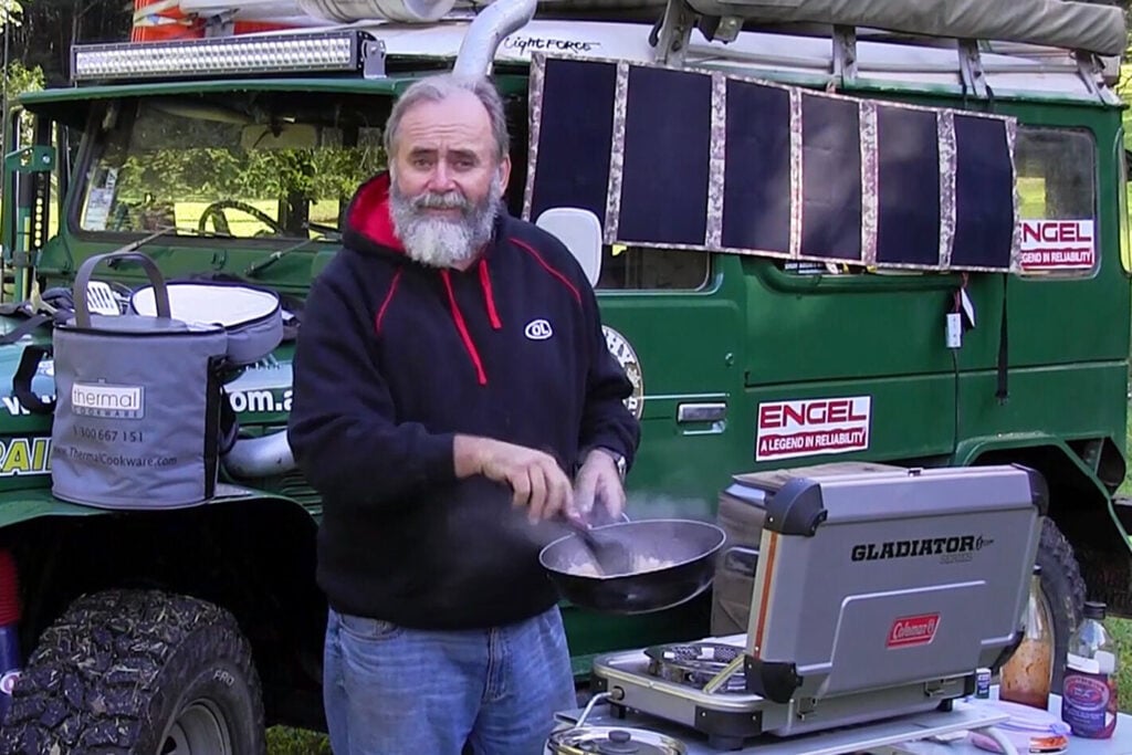 Bush cooking with Roothy: Chilli Prawns