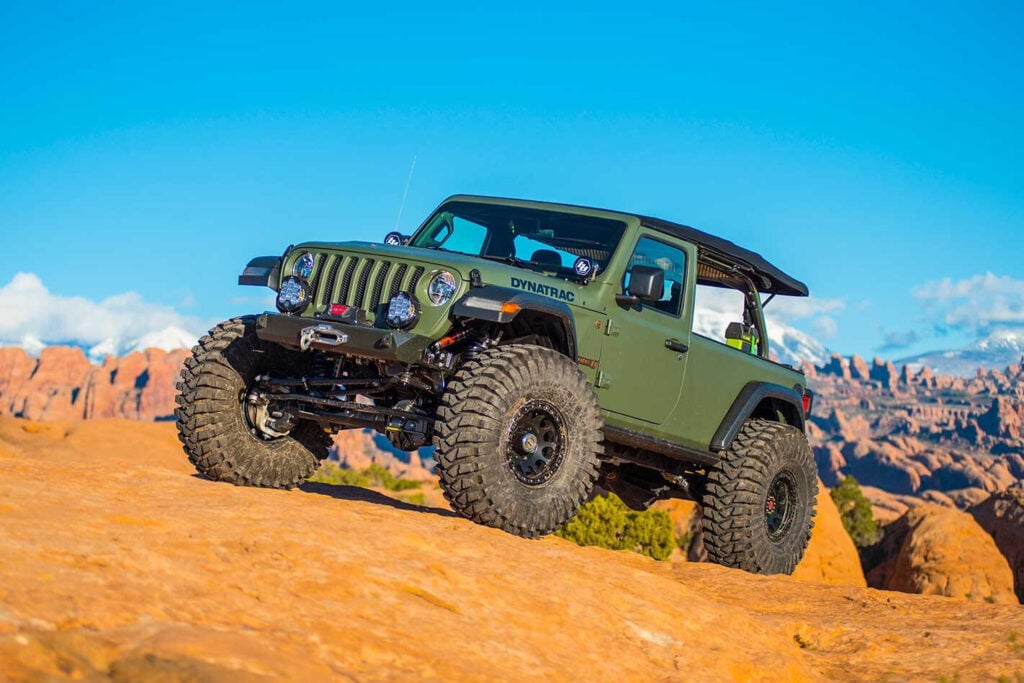 CODE1 Jeep JL Wrangler custom 4x4