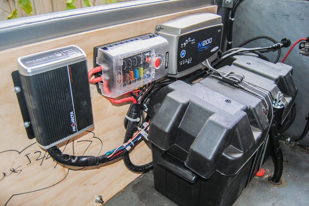 Projecta Intelli Charge DC Solar Charger