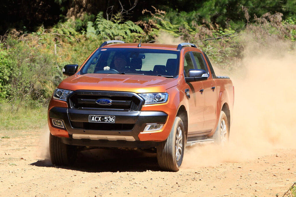 Ford Ranger driving main