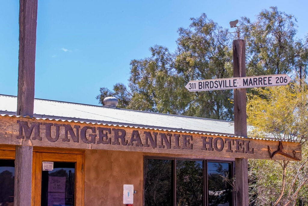 Mungerannie Hotel SA exterior