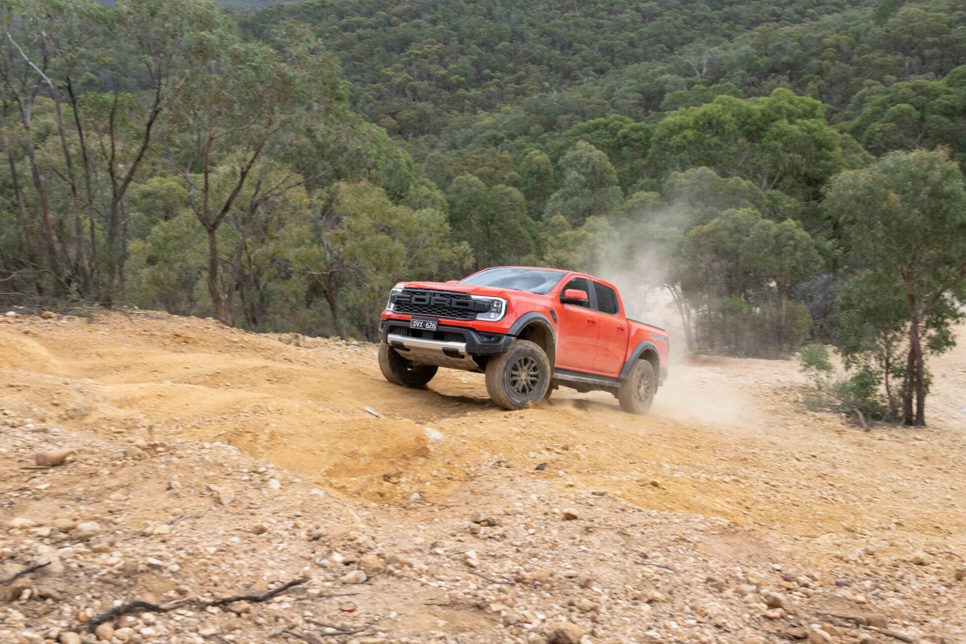 Ford Ranger Raptor vs Jeep Gladiator Rubicon off-road comparison