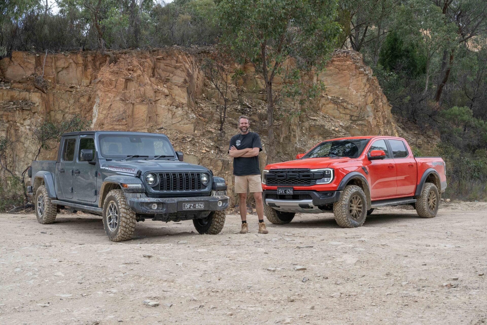 Ford Ranger Raptor vs Jeep Gladiator Rubicon off-road comparison